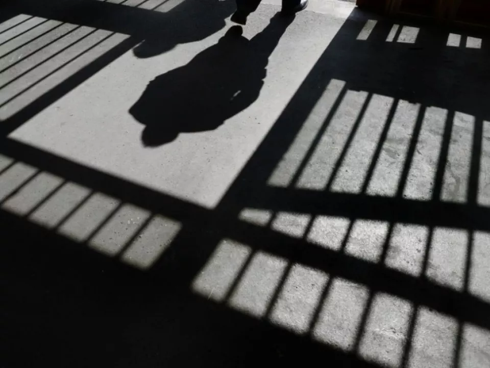 Die Gefängnistür könnte sich für 500 schneller öffnen