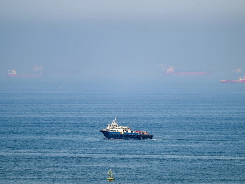 Die internationale Schifffahrt ist eine Geisel des Irankrieges