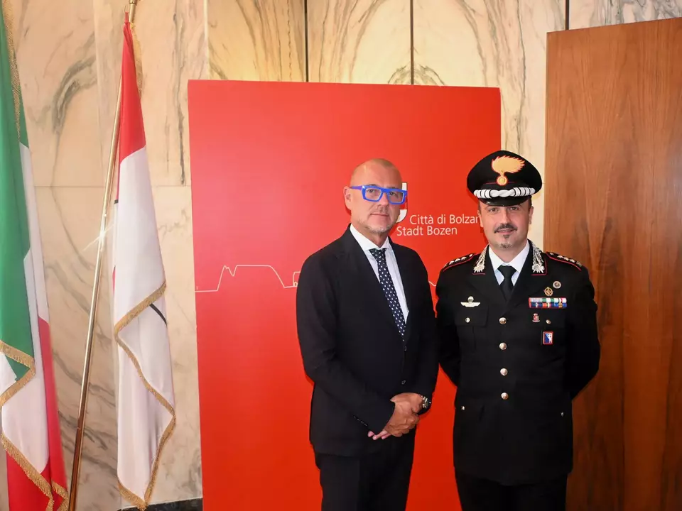 Il-Sindaco-ha-ricevuto-il-nuovo-Comandante-Provinciale-dei-Carabinieri (1)