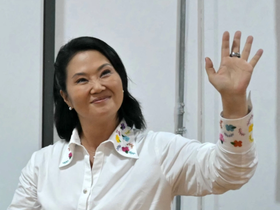Keiko Fujimori liegt laut Nachwahlbefragungen knapp voran