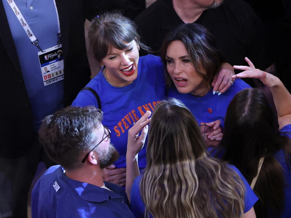 Taylor Swift feiert Knicks-Sieg mit Wortwitz auf dem T-Shirt