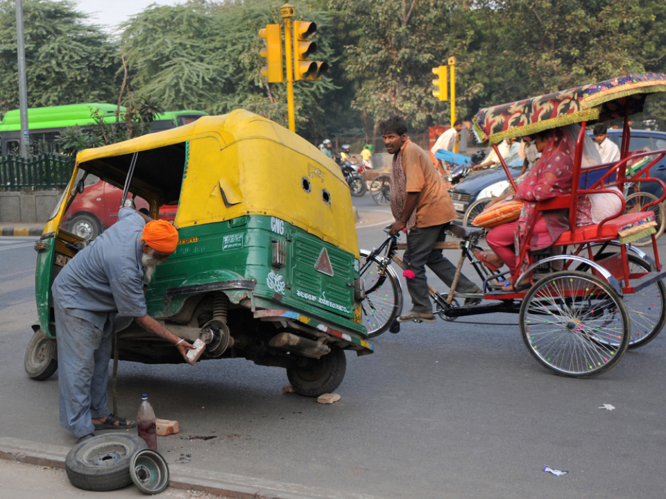 Neu-Delhi-zahlt-Pr-mie-f-r-Umstieg-auf-elektrische-Tuk-Tuks