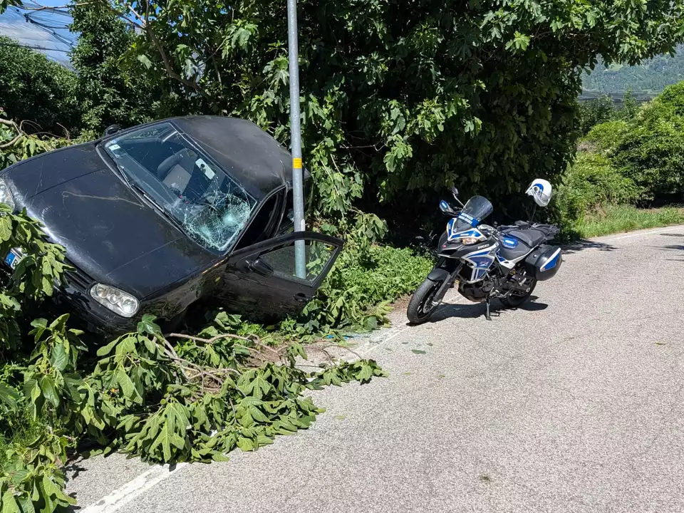 Unfall rad pkw meran