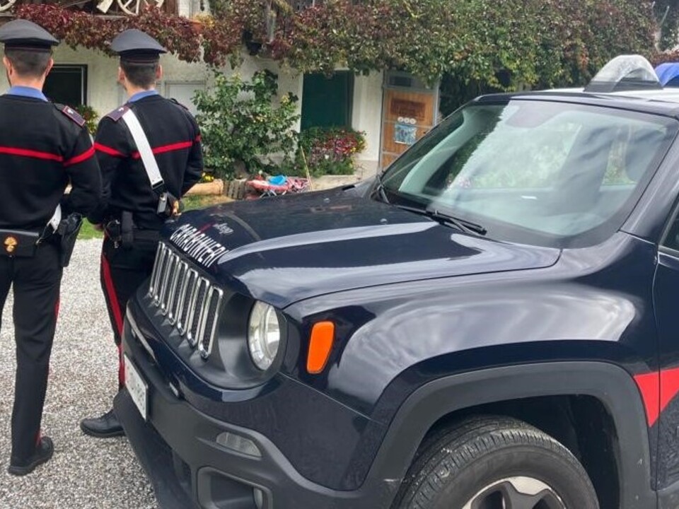 Carabinieri-r-cken-Hausbesetzern-und-Baus-nder-auf-die-Pelle