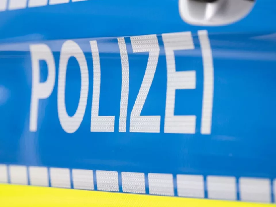 Auch in Deutschland war die Polizei ihr auf den Versen
