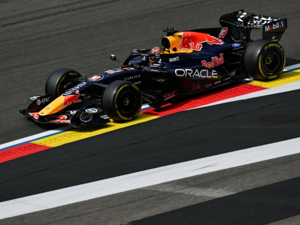 Bestzeit für Verstappen