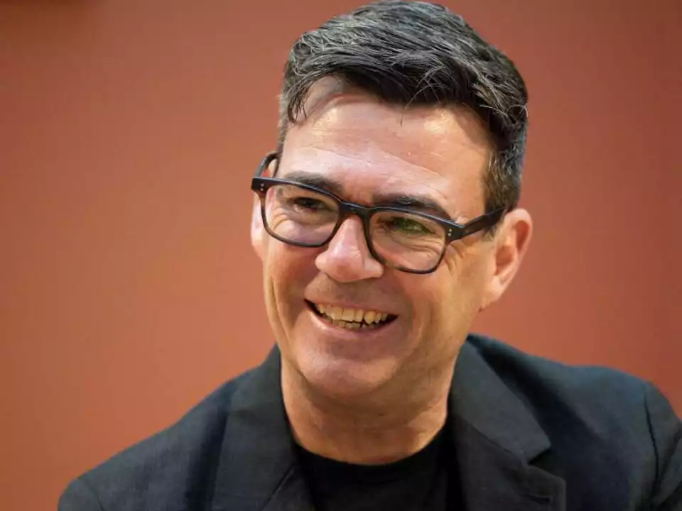 Burnham kündigt erste Maßnahmen an
