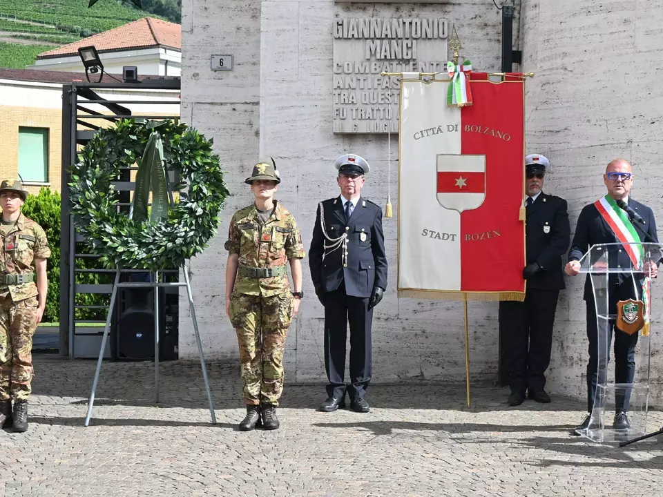 Die-Stadt-Bozen-gedenkt-Giannantonio-Manci-an-seinem-82.-Todestag