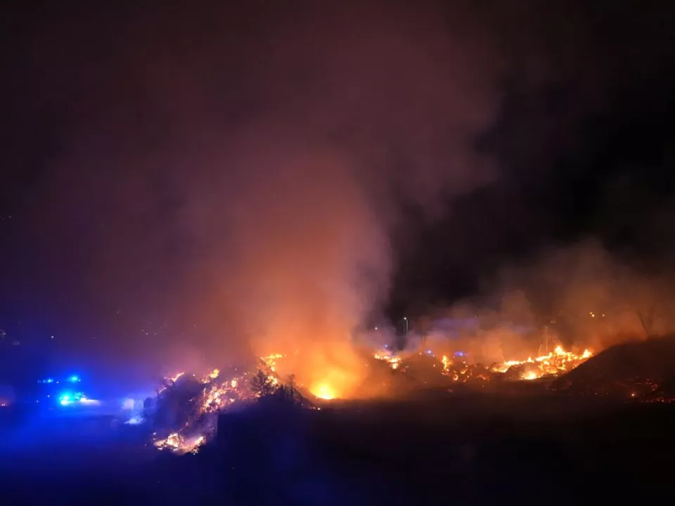 Feuer bei Madrid laut Behörden \