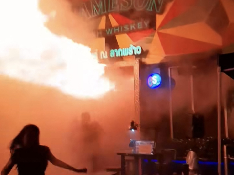 Viele-Tote-bei-Feuer-in-Pub-in-Bangkok