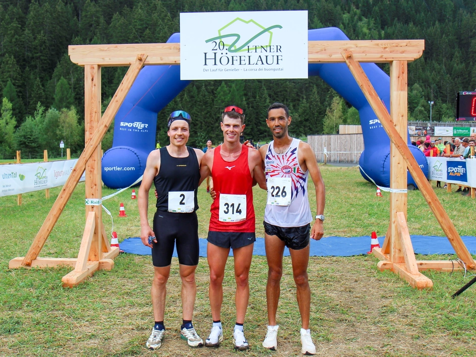 Griesser_Clara_Jbari_UHL_Credits_Sportissimus