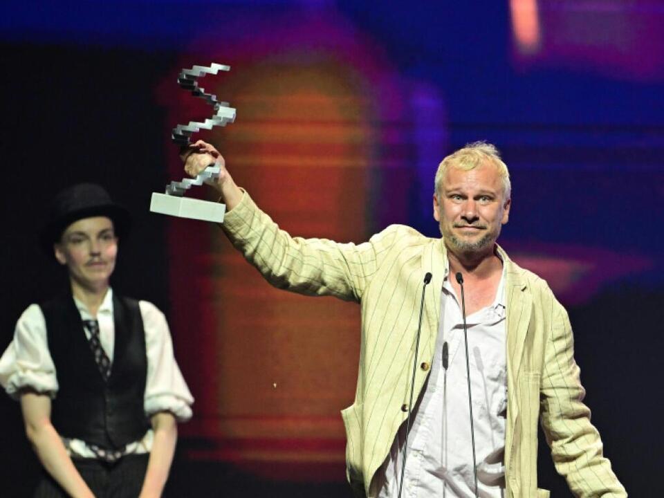 Neue-TV-Kom-die-Der-von-oben-Stadlober-und-eine-Leiche