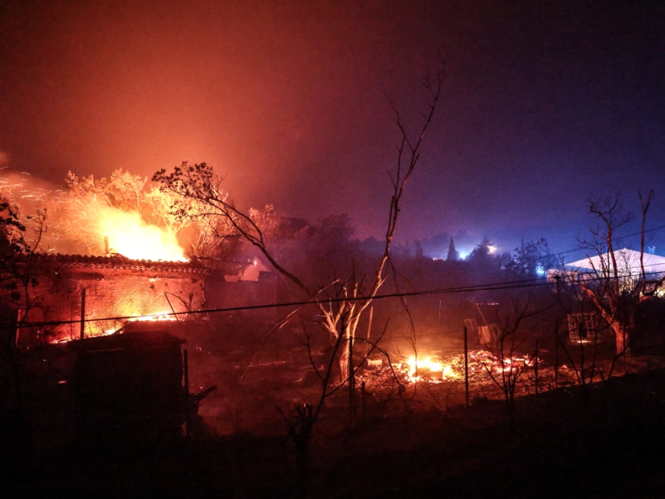 Rund 1.000 Feuerwehrleute bekämpften den Waldbrand