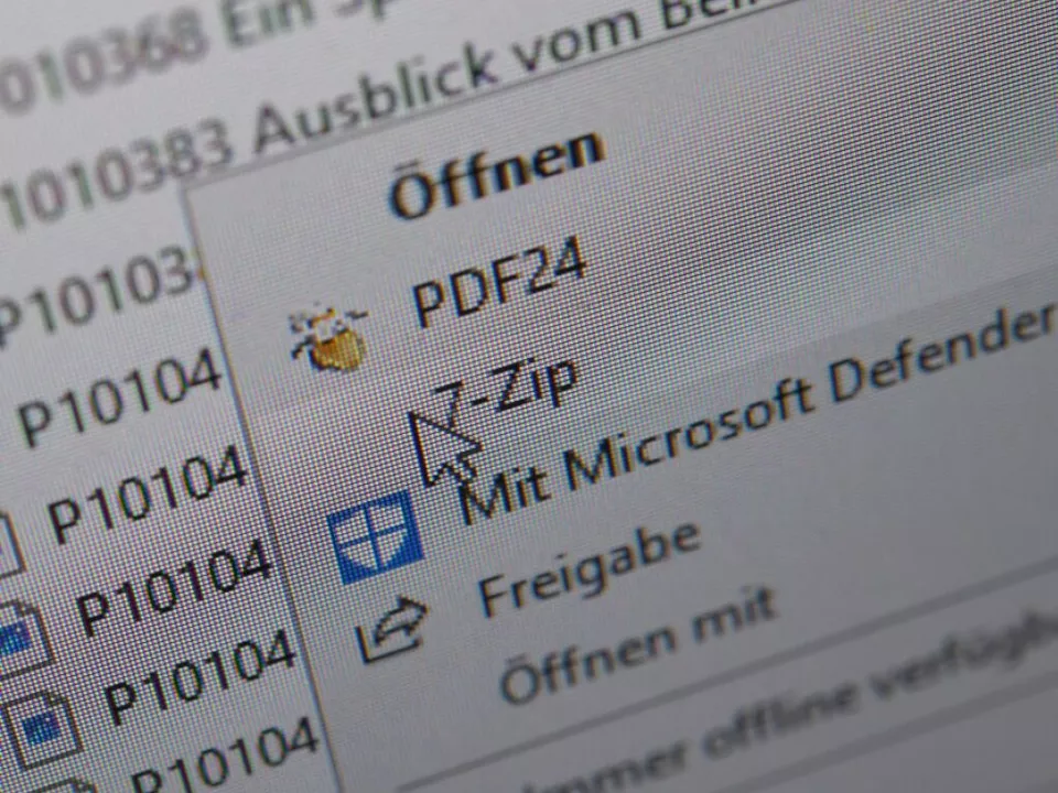 Über die Sicherheitslücken können Angreifer Webseiten übernehmen