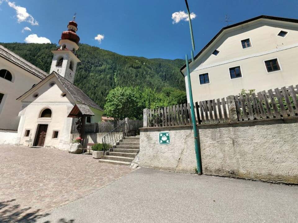Zus-tzlicher-Schutz-f-r-die-Pfarrkirche-Uttenheim