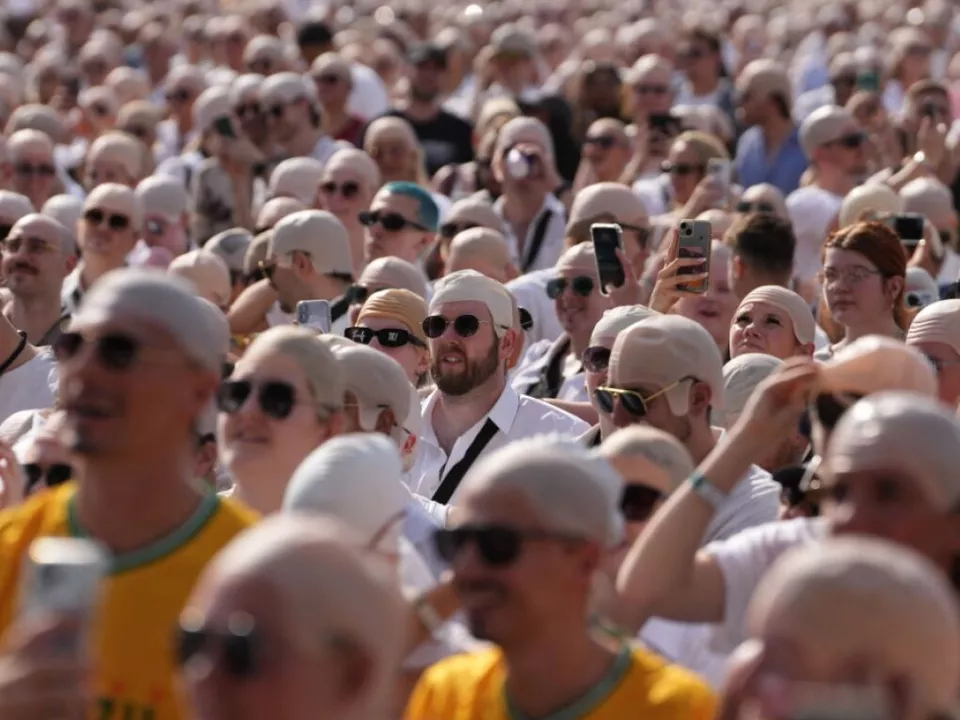 Viele Glatzen im Publikum bei Pitbull-Konzert in London