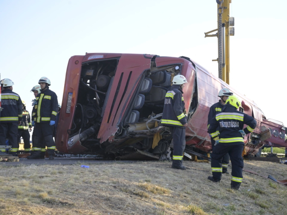 Zwölf Tote bei Unfall eines polnischen Reisebusses in Ungarn