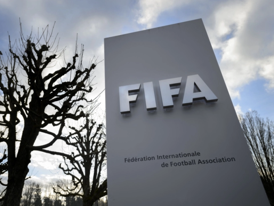 Die FIFA holt zum Gegenschlag gegen ihre Kritiker aus