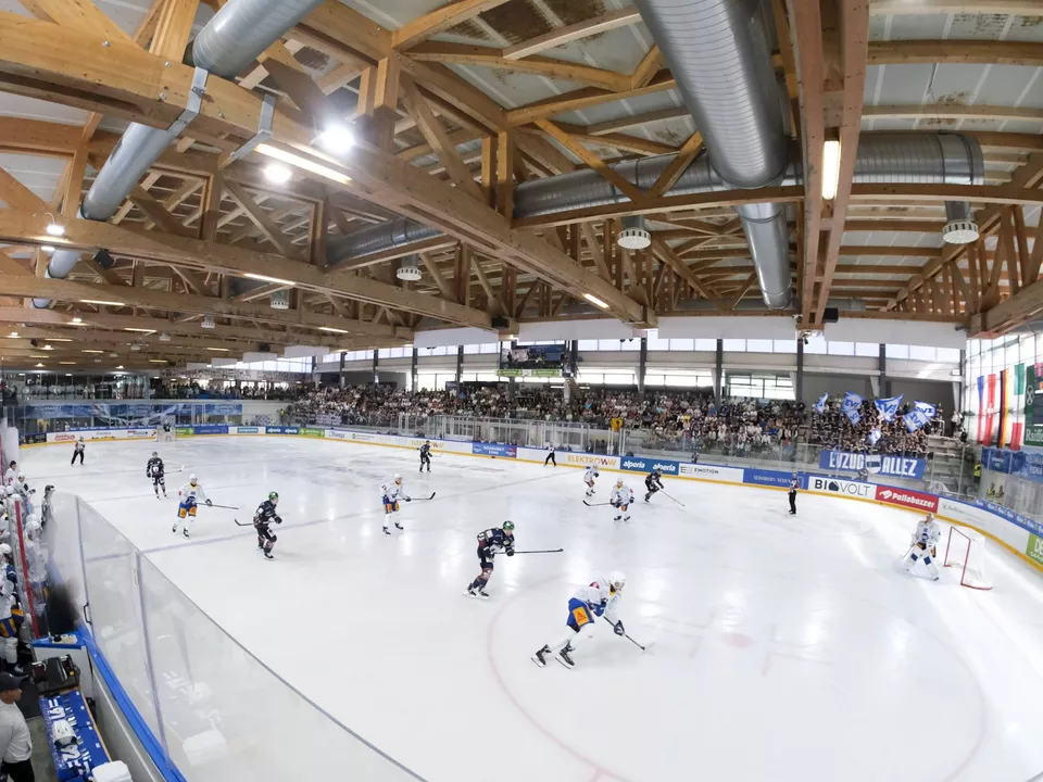 EV Zug Eisbären Berlin Dolomitencup2026 Foto Max Pattis