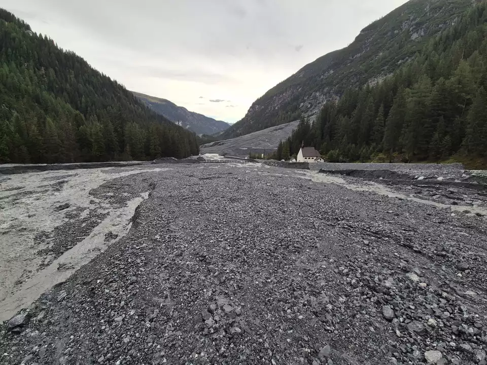 Massiver Murgang am Fuß des Stilfserjochs