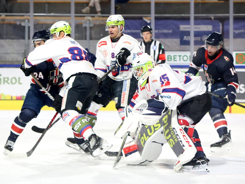 Spielszene-azione_di_gioco_1_Rittner_Buam_SkyAlps-Milano_Hockey_Club_21_08_26_Credits_Serena_Fantini