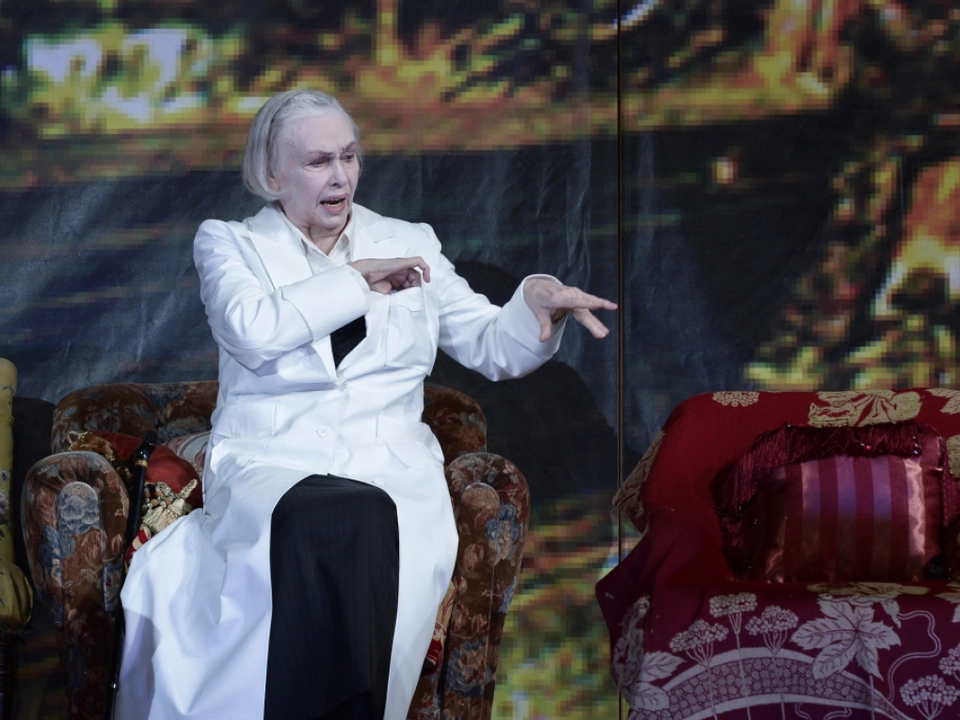 Vera Borek in \