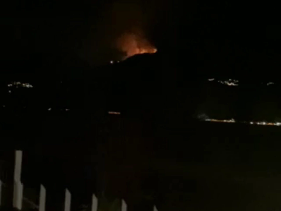 Waldbrand am Gardasee: Touristen in Sorge – VIDEO