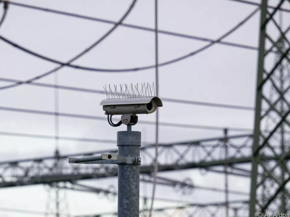 Mehrere Anschläge auf das deutsche Stromnetz