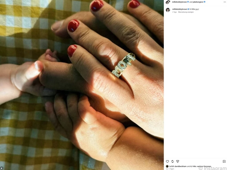 Millie Bobby Brown und ihr Mann posteten Erwachsenen- und Kinderhände