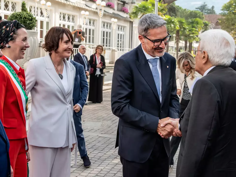 Tag der Autonomie_Kompatscher-Matarella_Handshake_ivo corrà ©