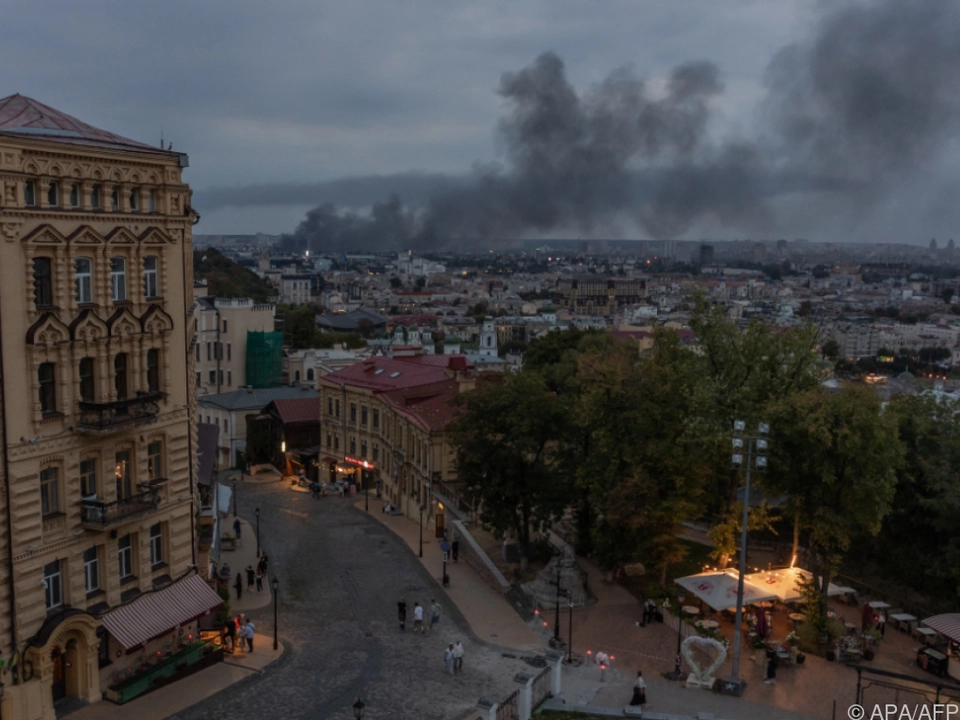 Wieder russische Angriffe auf Kiew