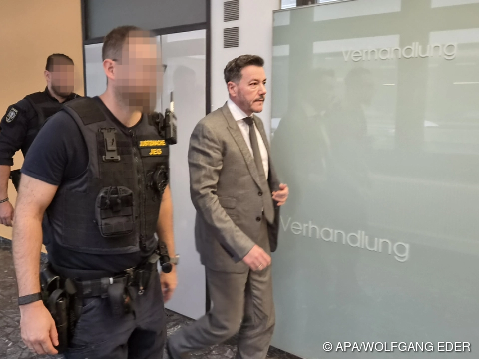 Benko bekam die Fußfessel bewilligt