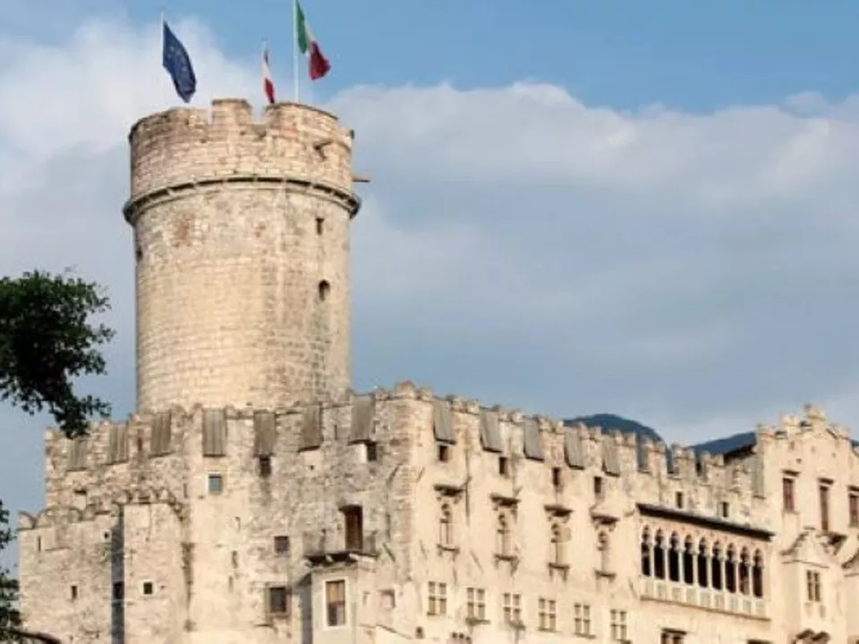 Castello Buonconsiglio.jpeg