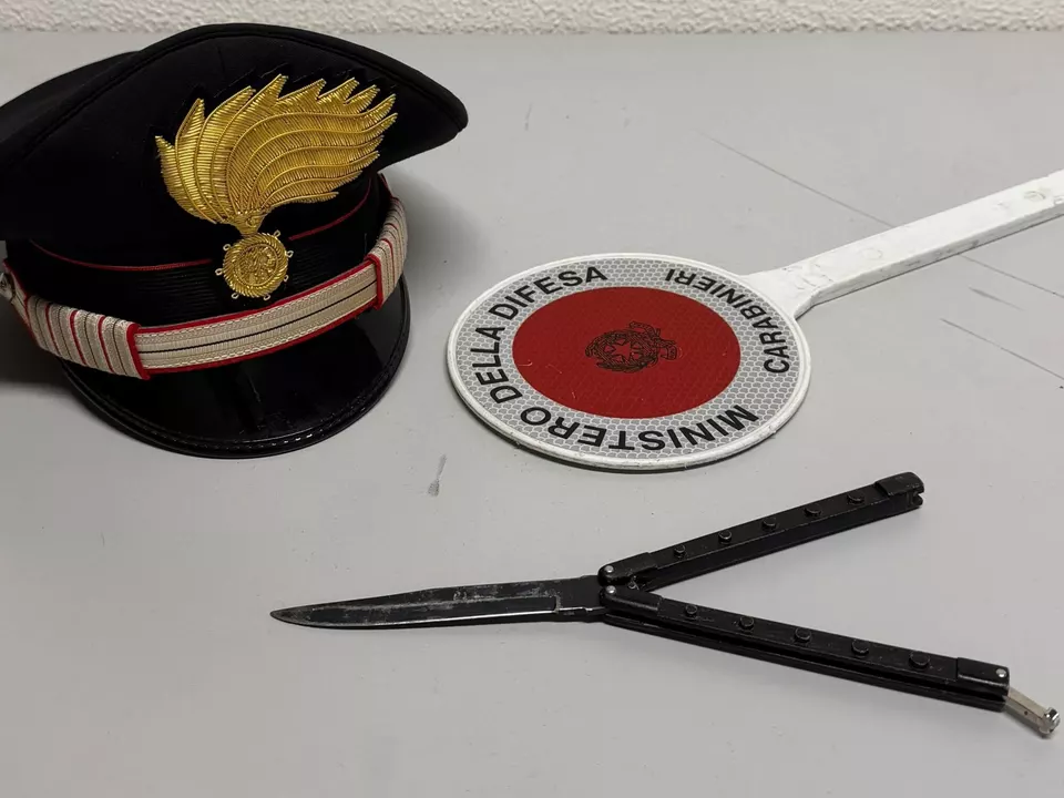 Coltello sequestrato