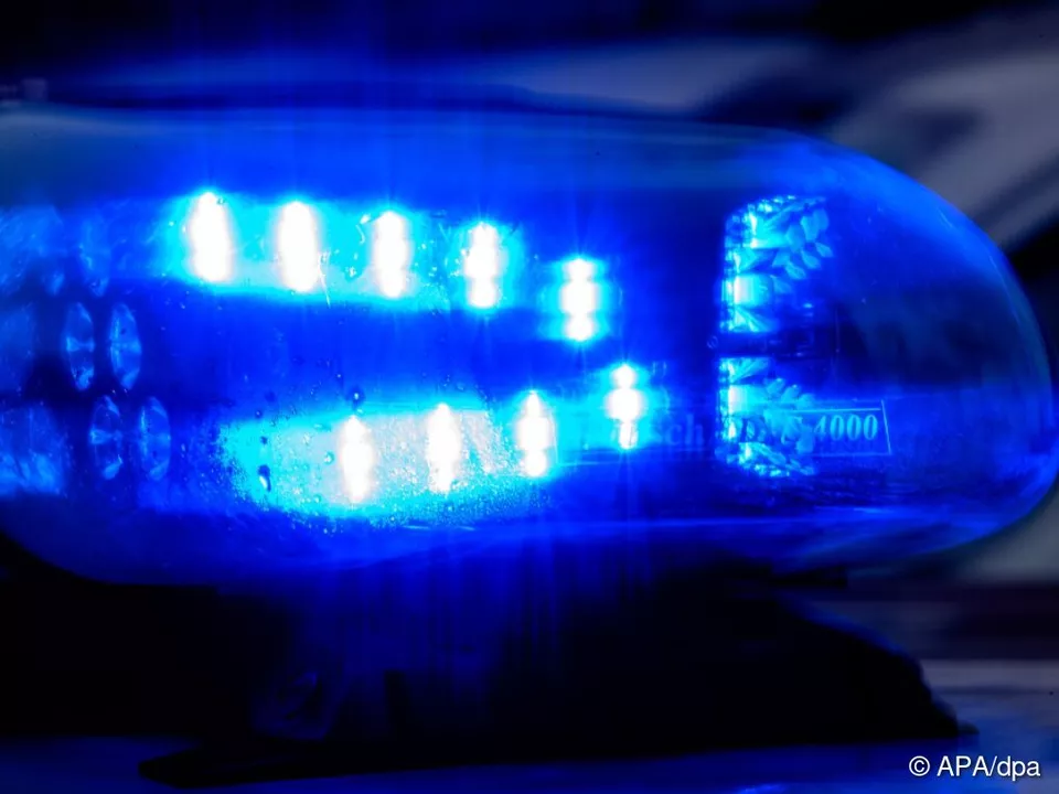 Der Fluchtwagen wurde zuvor gestohlen