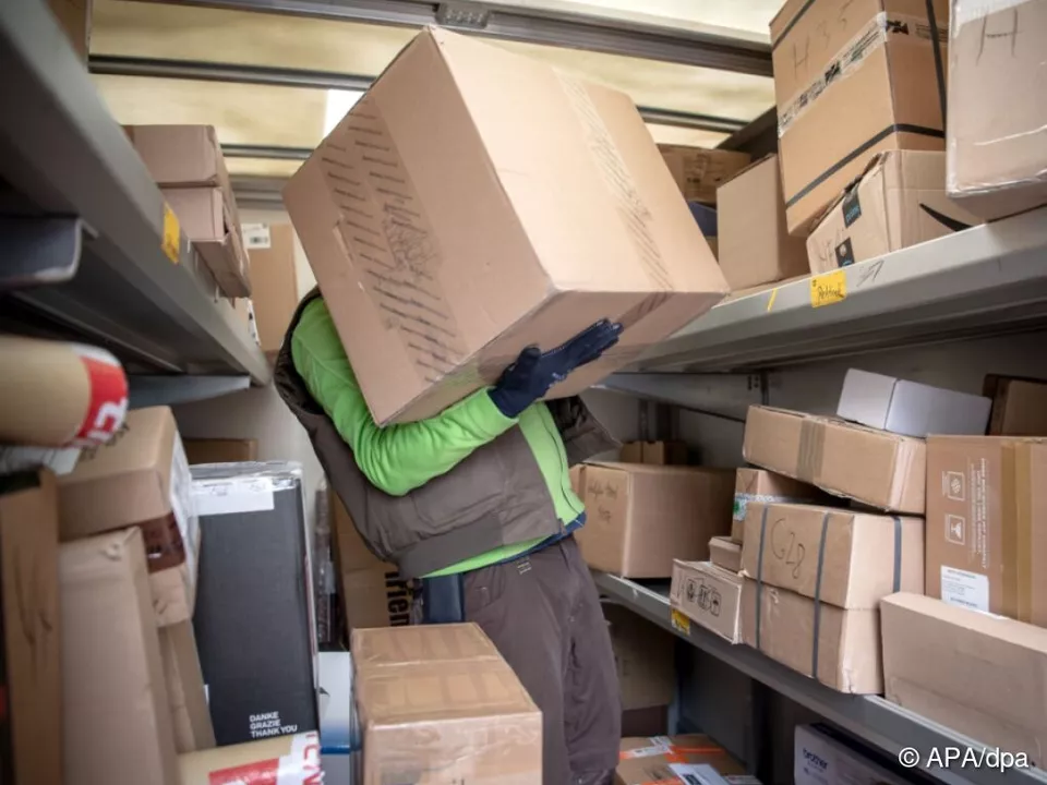EU will Paketflut mit Billigprodukten eindämmen
