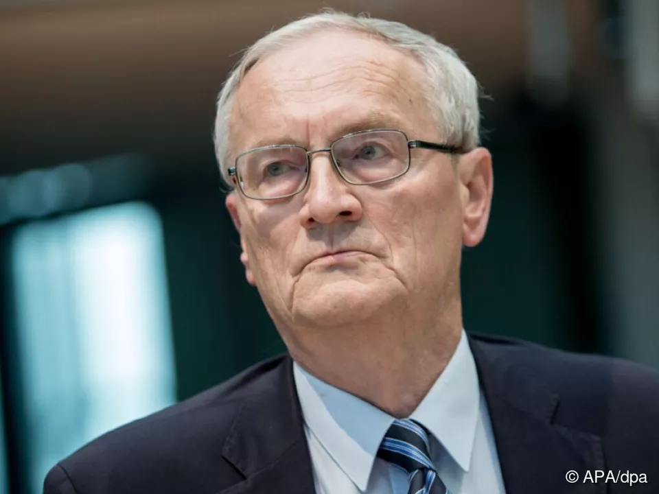 Ex-BND-Chef Hanning wird versuchter Landesverrat vorgeworfen