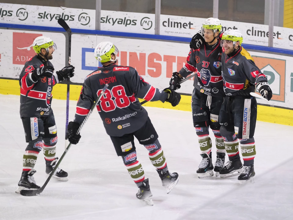 Jubel-gioia_2-1_Rittner_Buam_SkyAlps-HC_Gherdëina_08_10_26_Credits_Max_Pattis