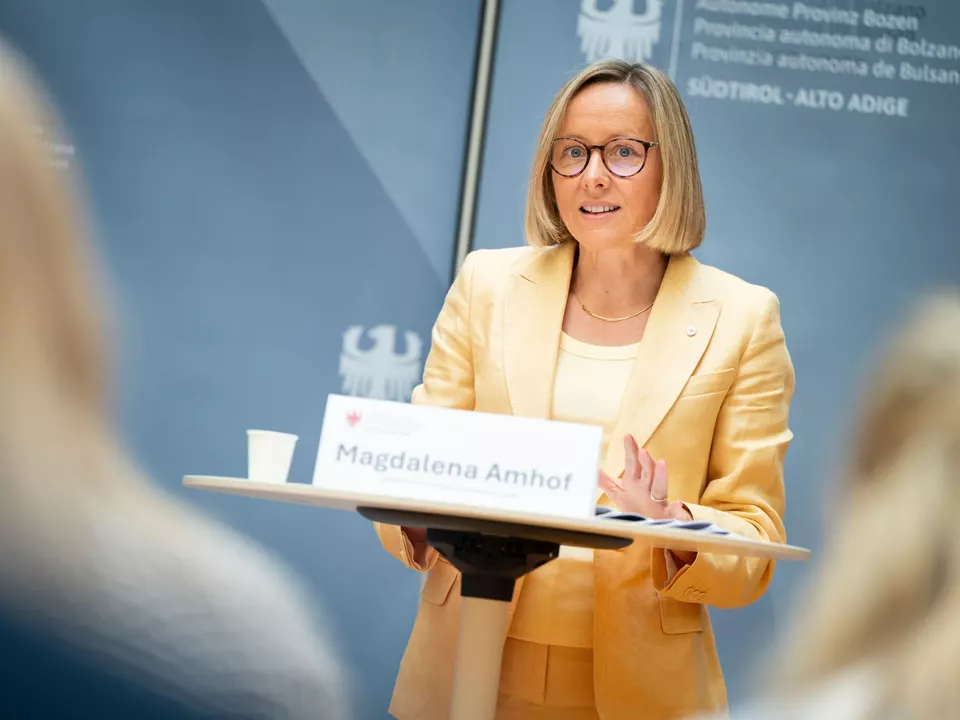 Magdalena Amhof_Personal_Arbeit_stellen_Wettbewerbe_Jobs_Fabio Brucculeri