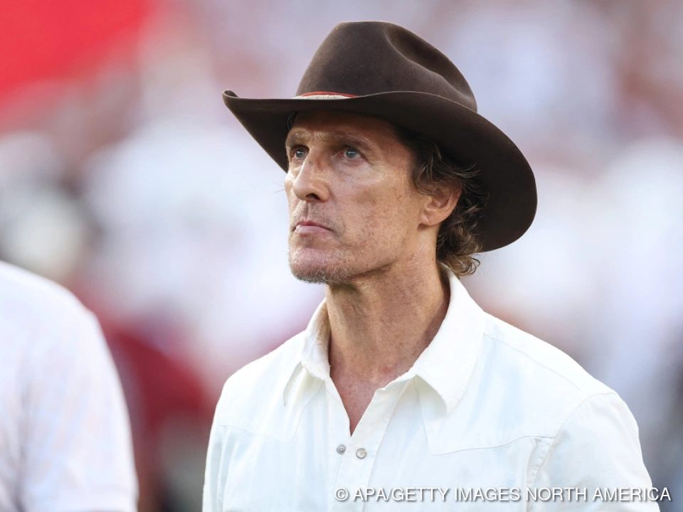 Matthew McConaughey wirbt für täglichen Stuhlgang