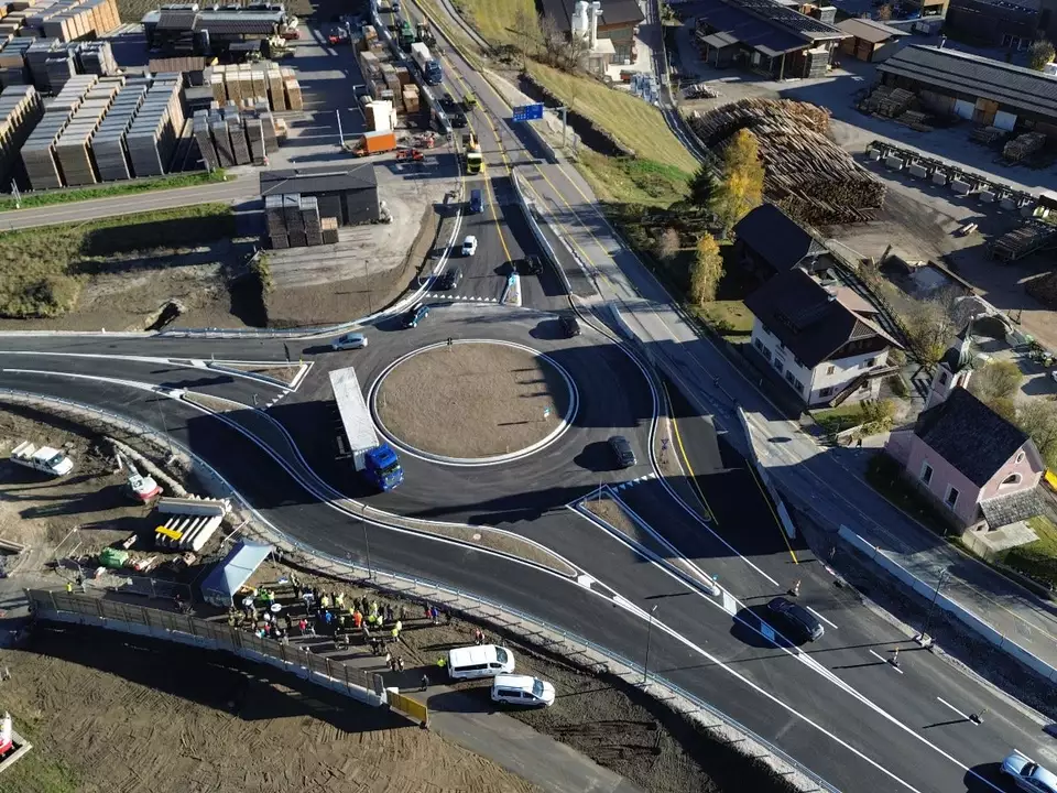 kreisverkehr rasen antholz