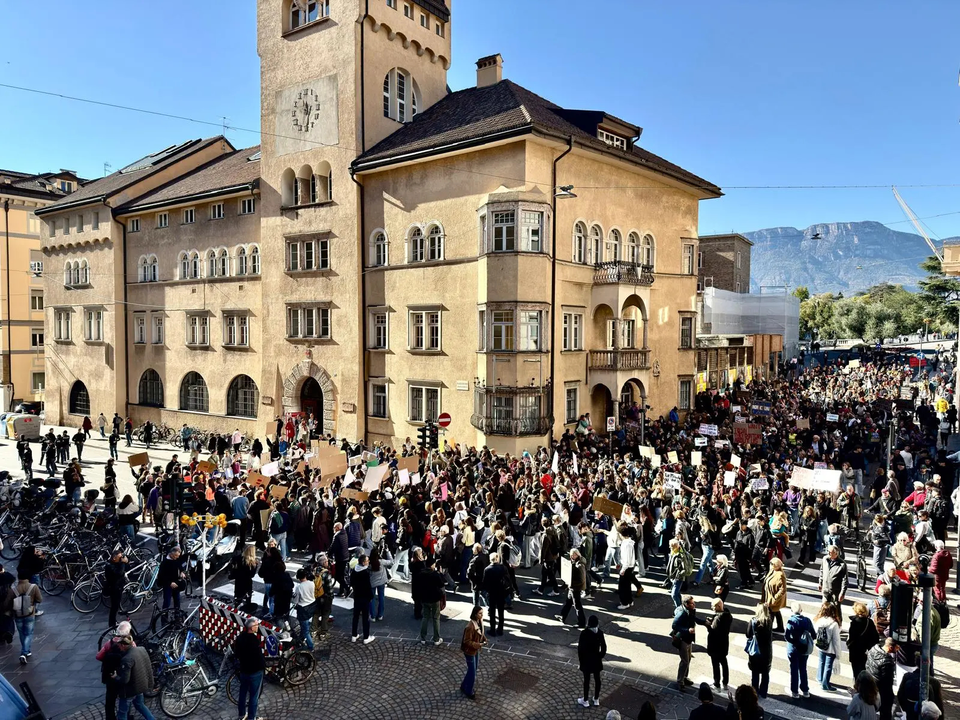 proteste schüler lehrer lebenshaltungskosten perspektiven